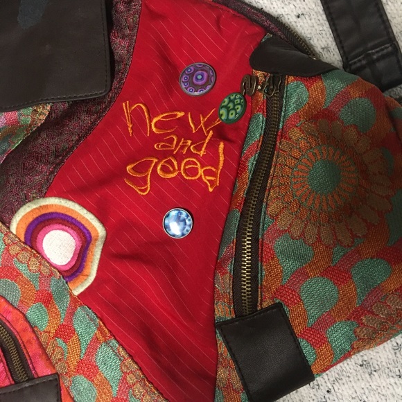 ✌🏽 Desigual - Multi-pocketed crossbody bag - Picture 2 of 13